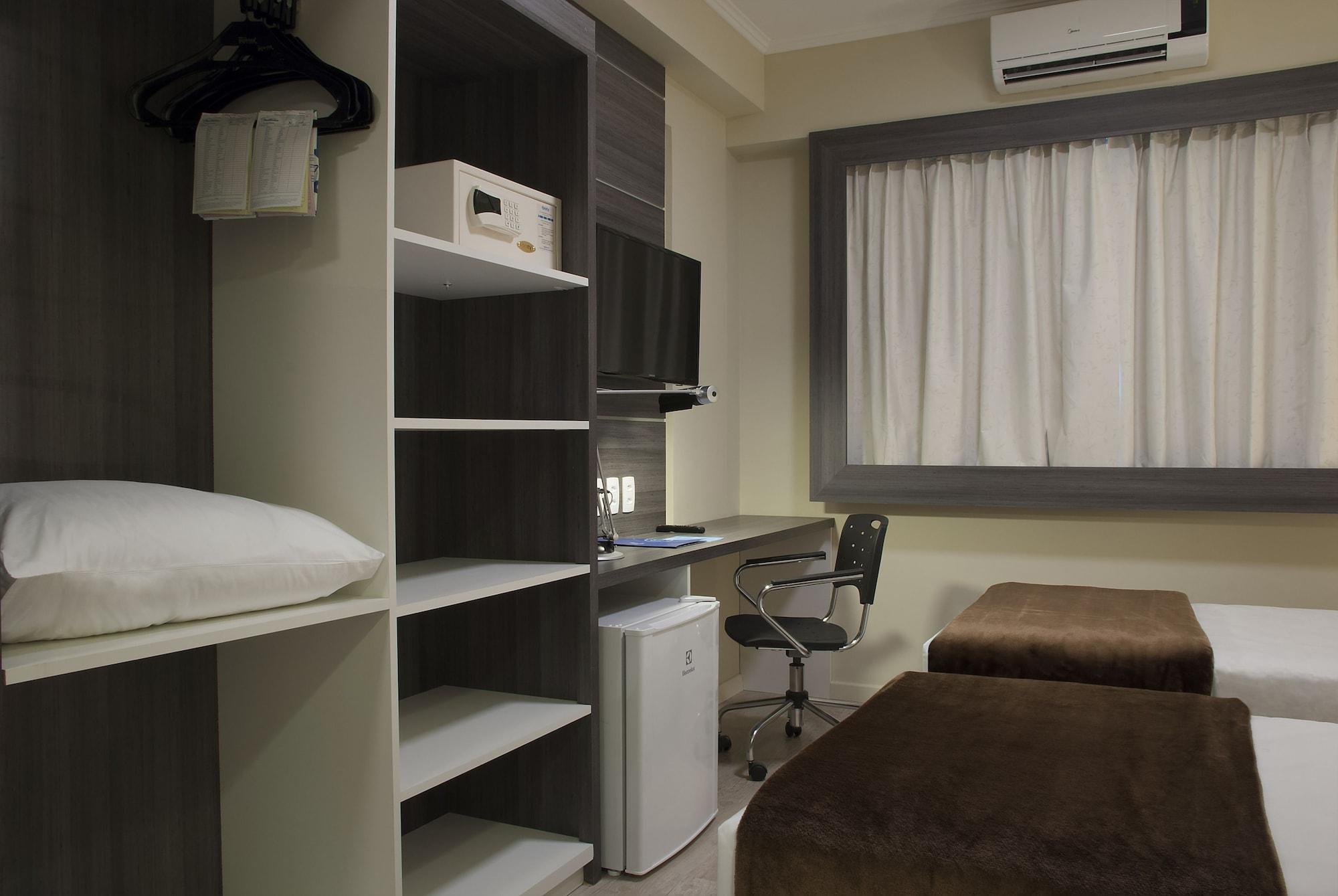 Master Express Dom Pedro Ii - Proximo Ao Consulado Americano E Aeroporto 3* Porto Alegre